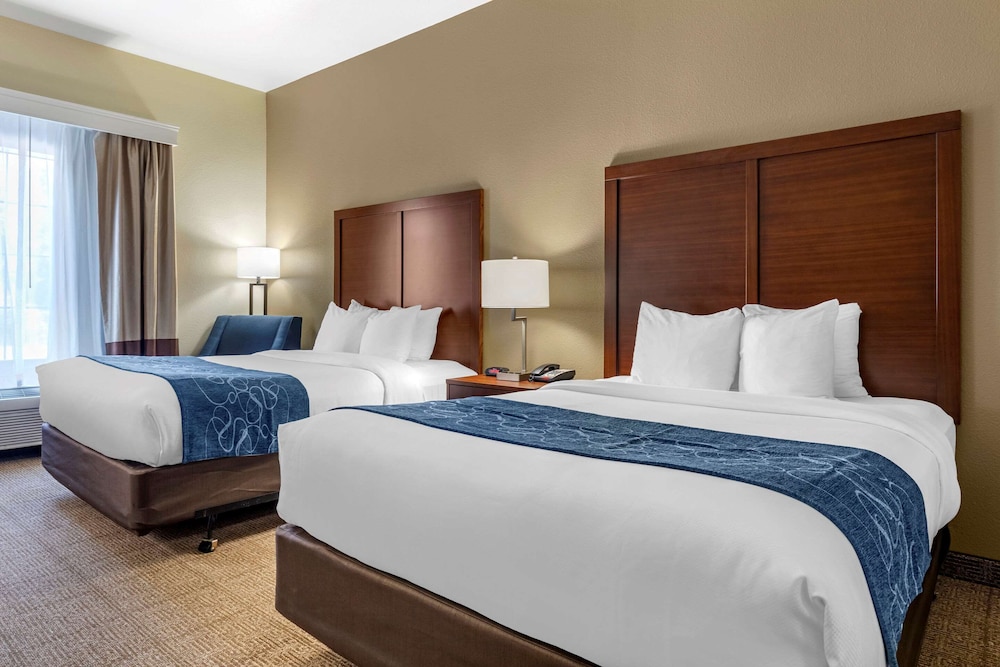 Standard, 2 Queen Beds