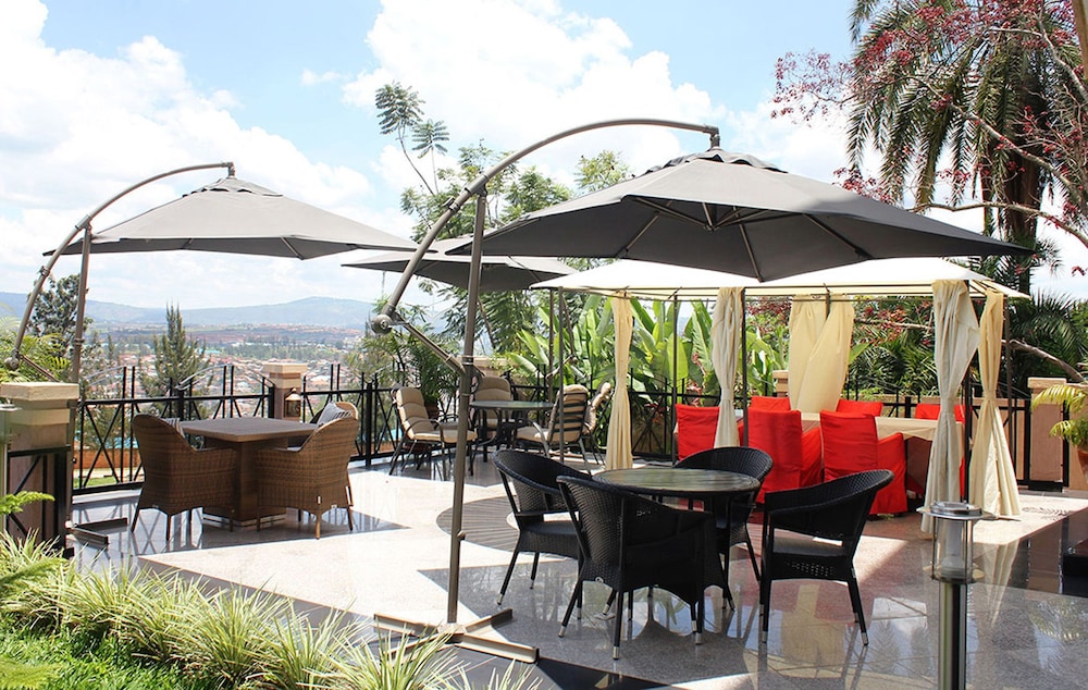 Hill View Hotel &amp; Apartments 8/49