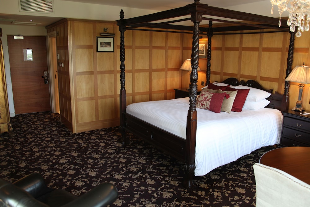 The Earl Of Doncaster Hotel 29/69