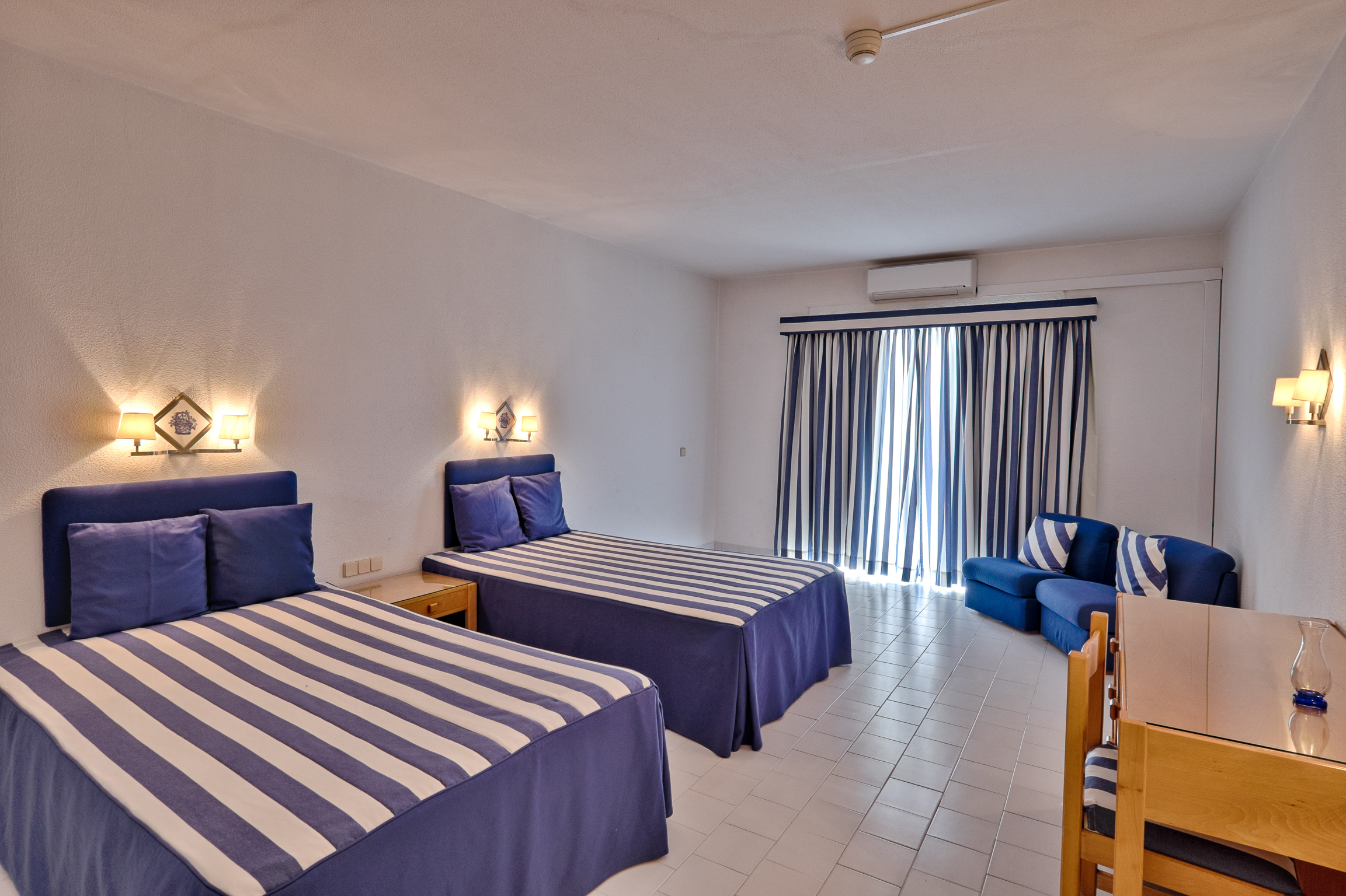 2 Bedrooms, Luxury, Apartment