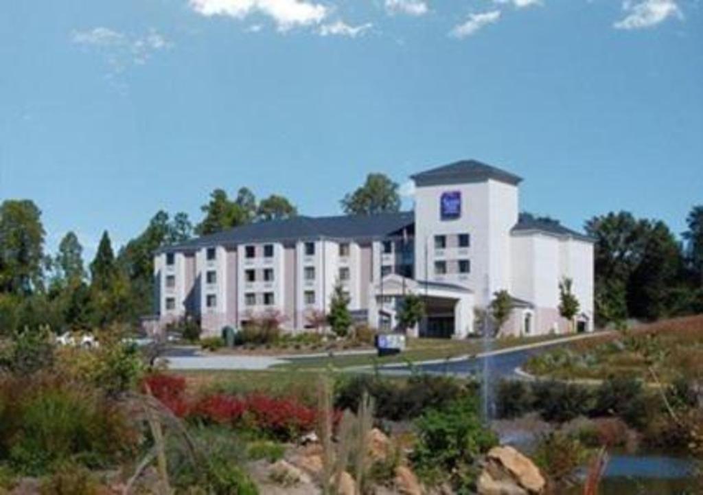 Baymont By Wyndham Mooresville 36/37