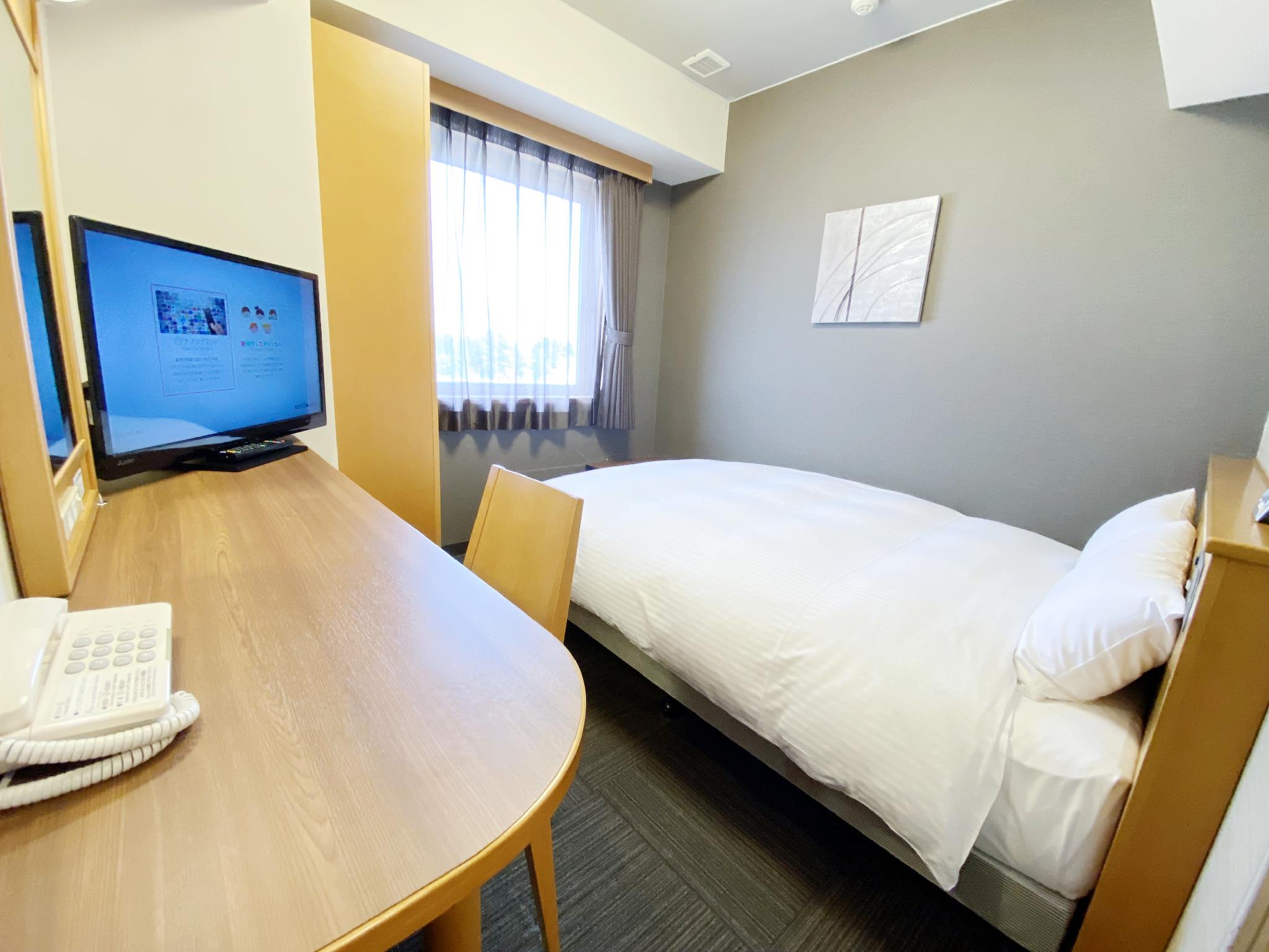 غرفة بسرير نصف مزدوج للمدخنين، Hotel Route-Inn Honhachinohe Ekimae 6/6