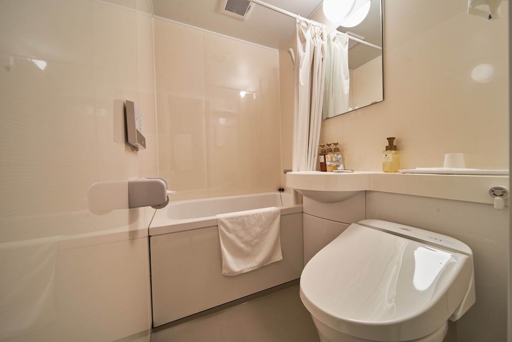 Semi Room, Semi Double Bed