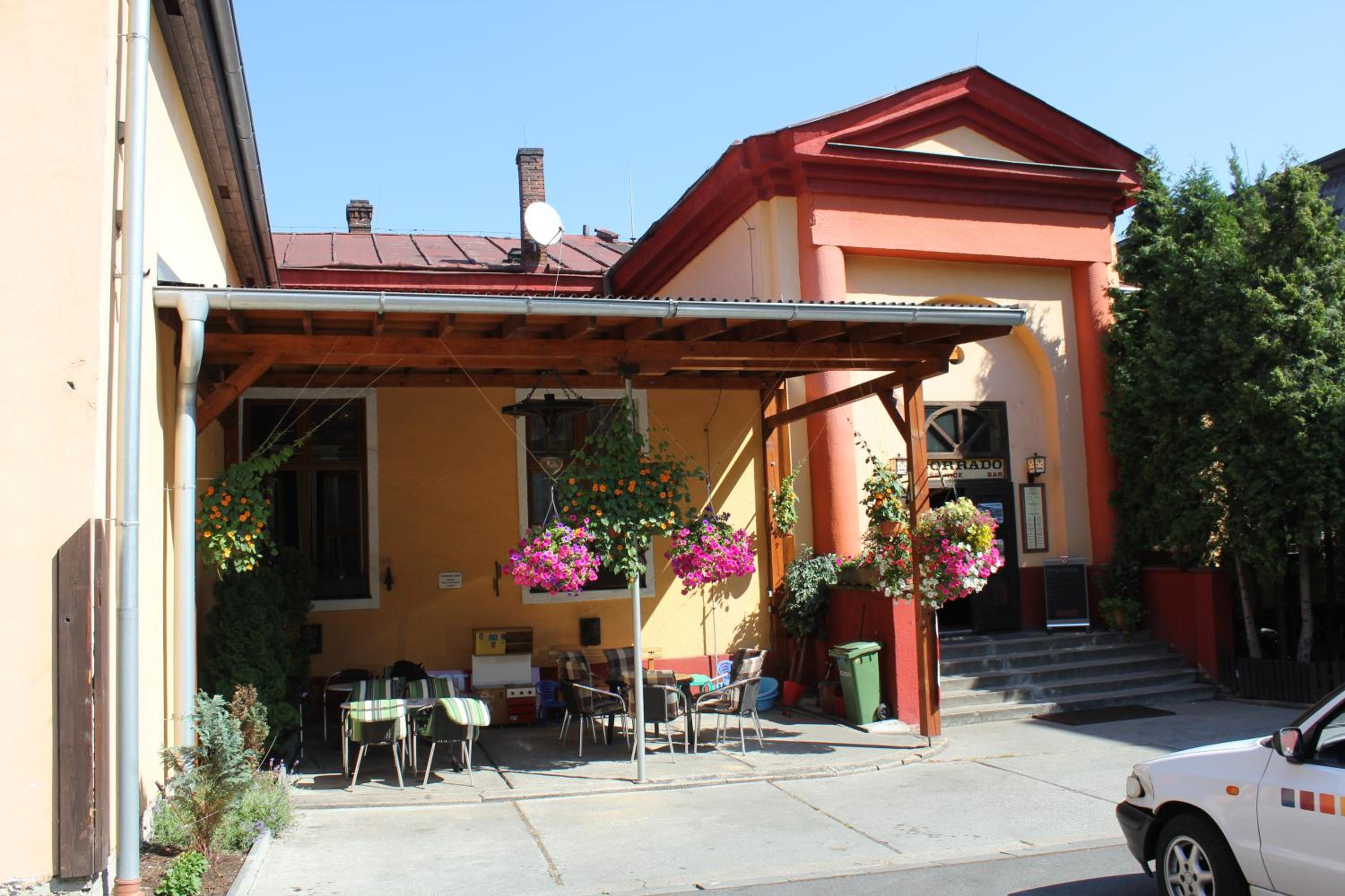 Corrado Hotel 5/57