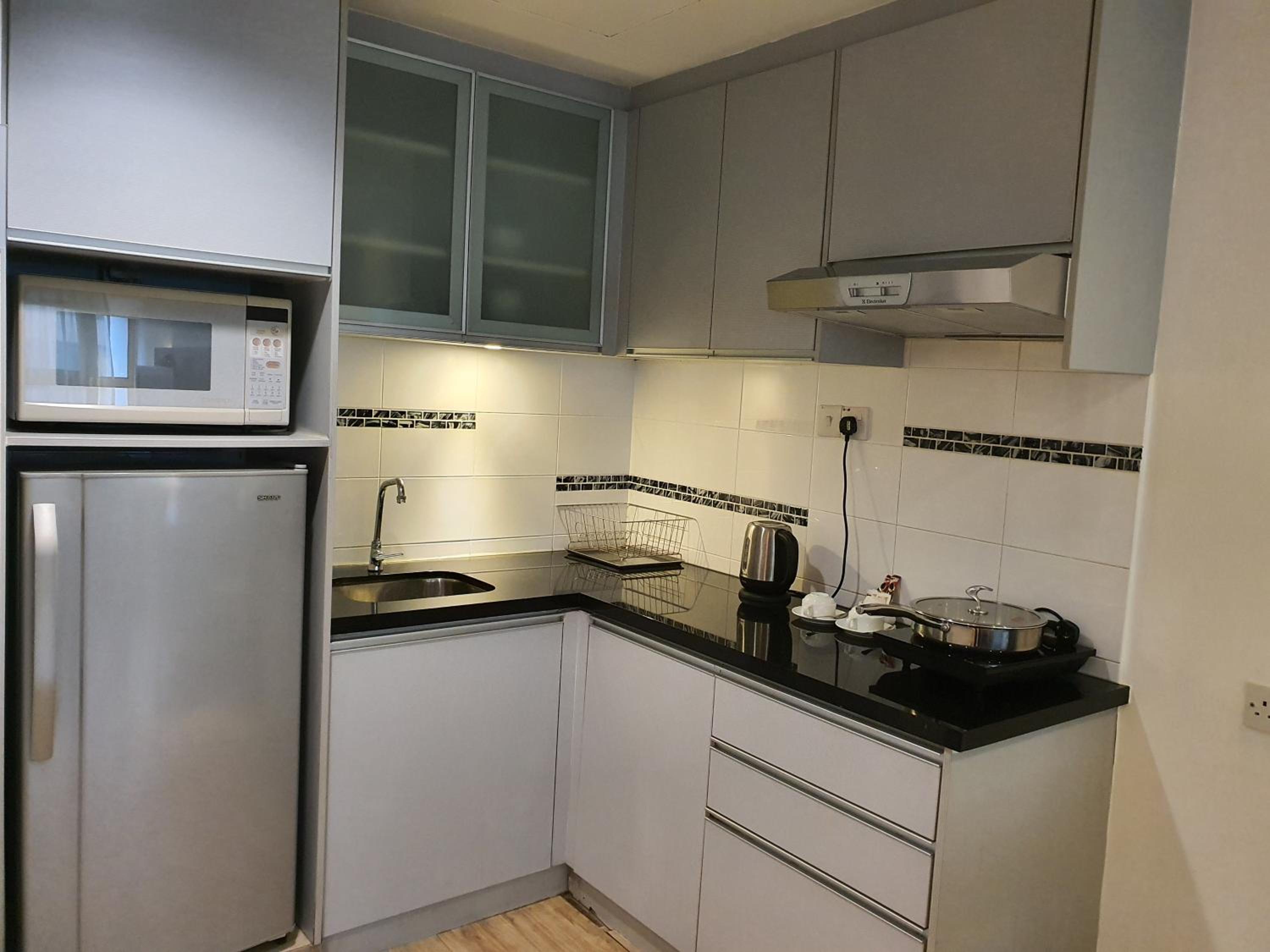 Crown Regency Serviced Suites 38/39