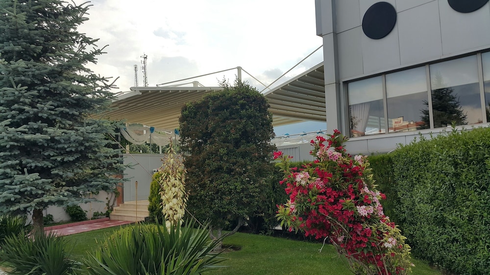 Grand Cali Hotel 46/50
