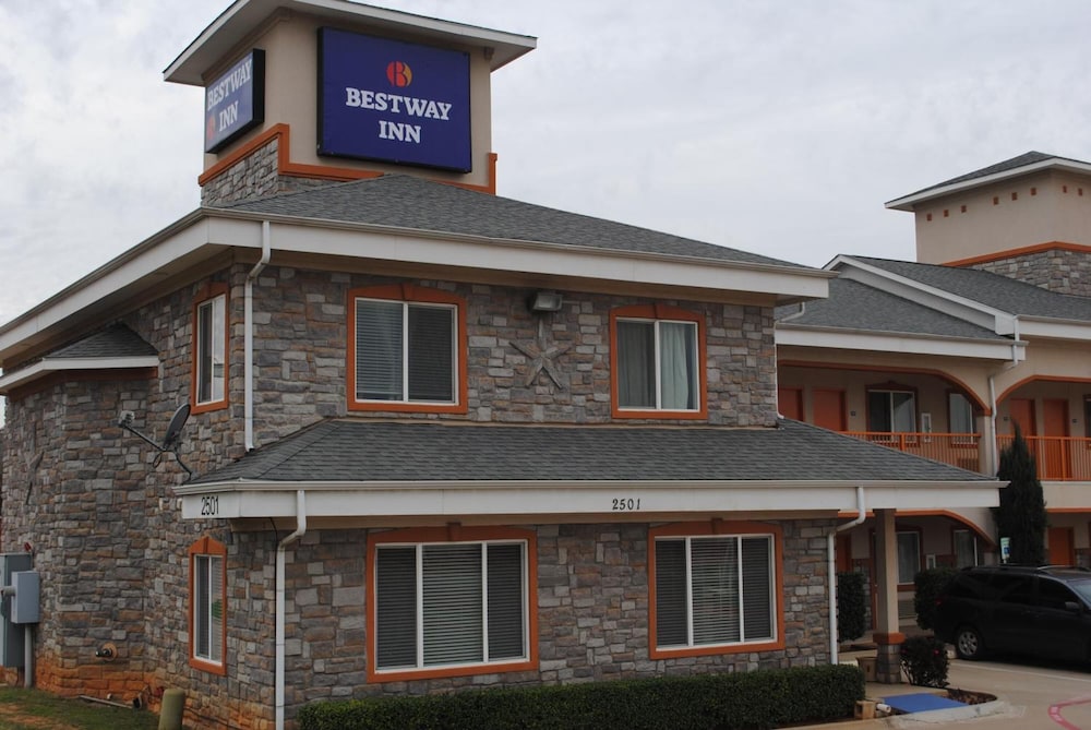 Bestway Inn 3/43