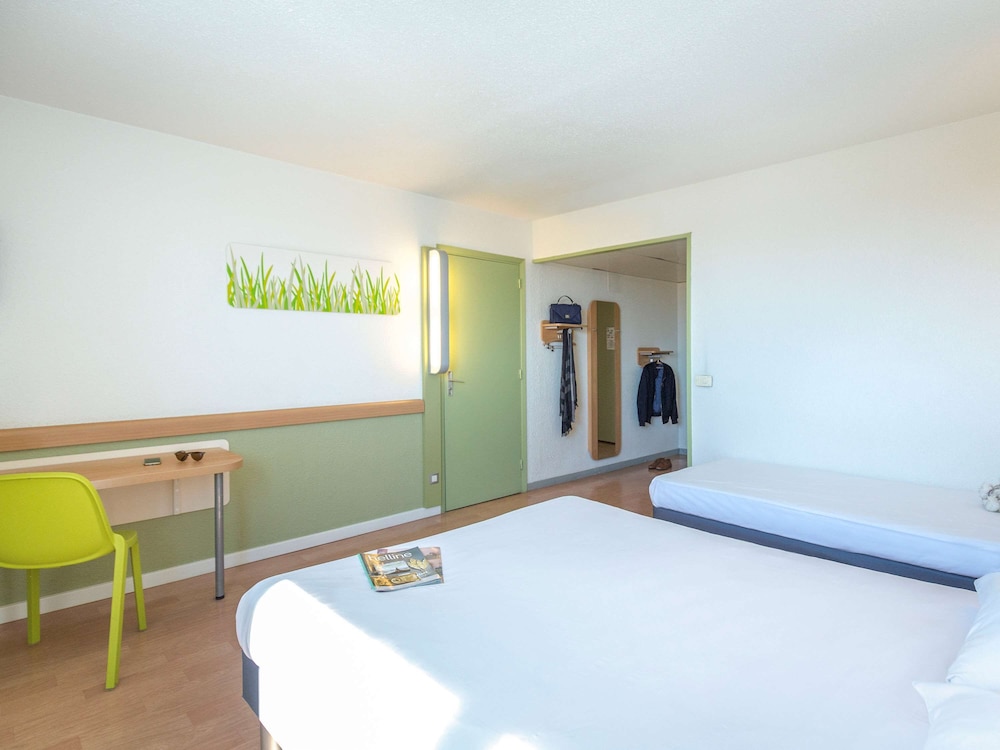 Ibis budget Frejus Saint Raphael Centre et Plage 15/64