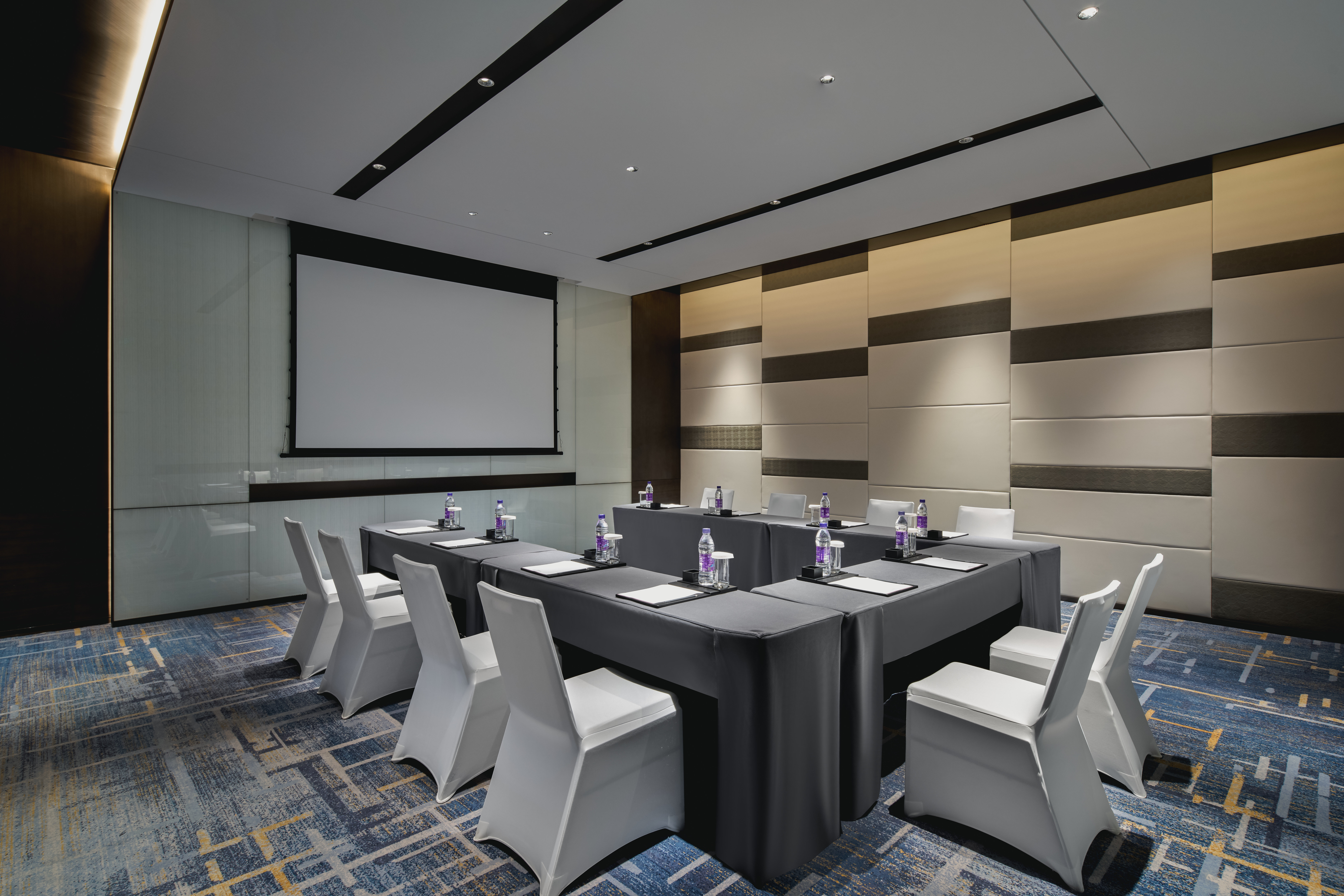 Crowne Plaza Shangluo 49/60