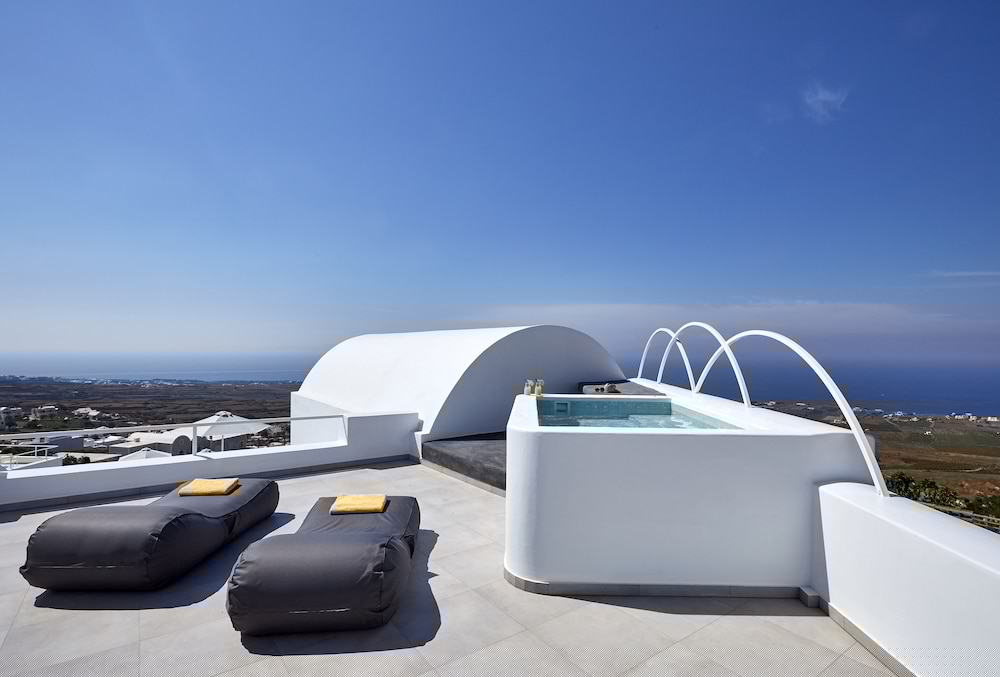 APERANTO SUITES 39/70