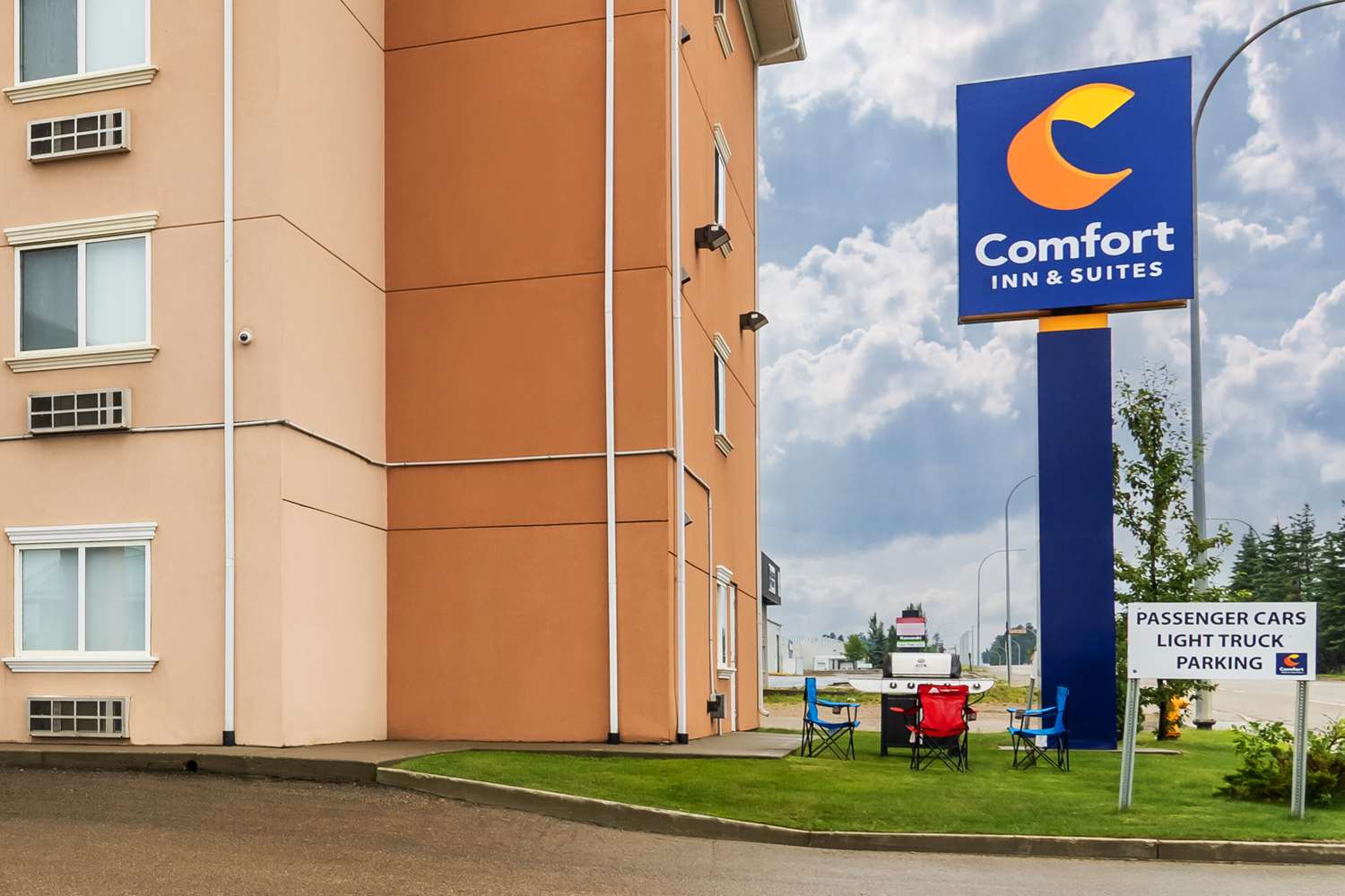Comfort Inn And Suites Edson Yellowhead Highway 4/20