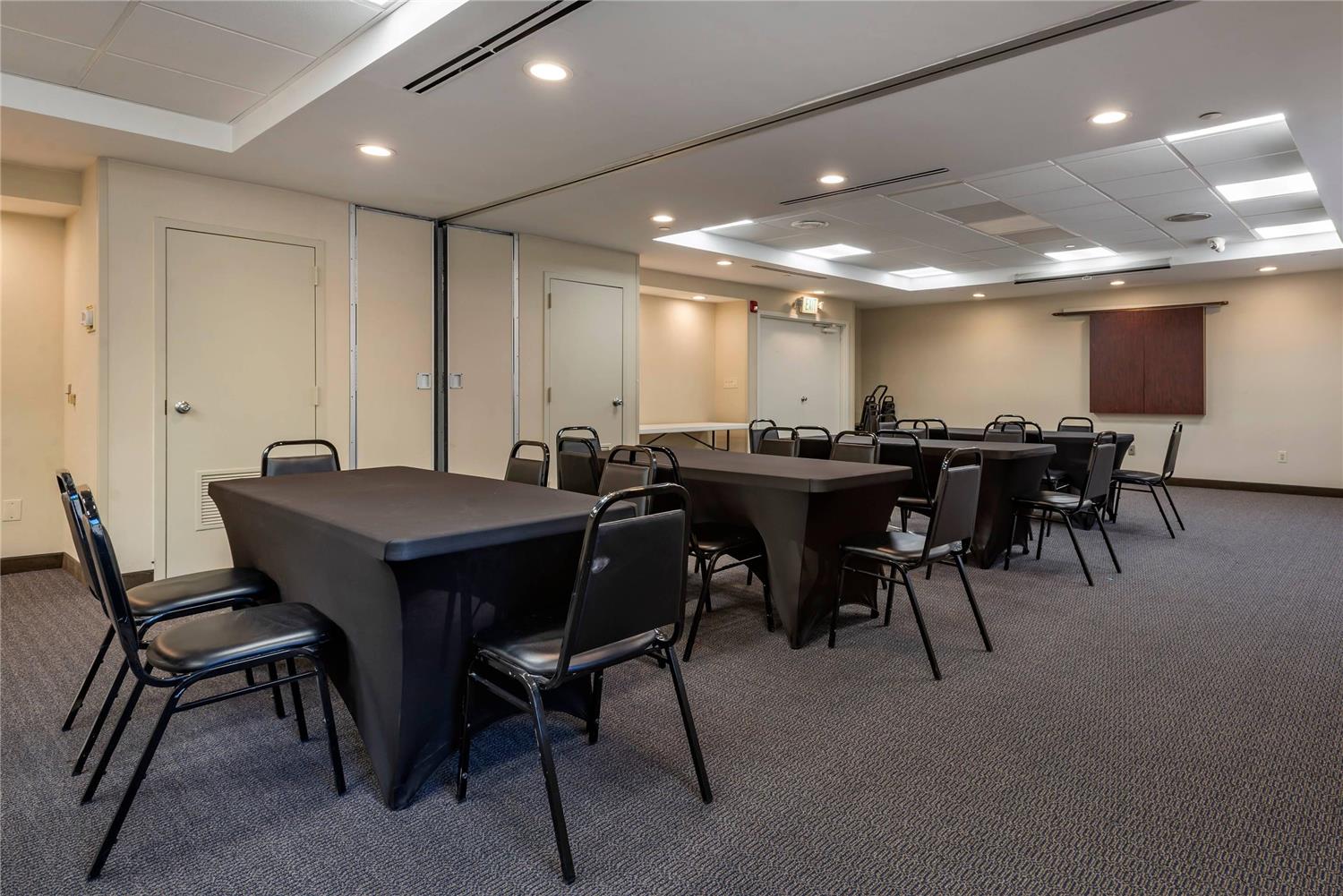 MainStay Suites Horsham - Philadelphia 14/17