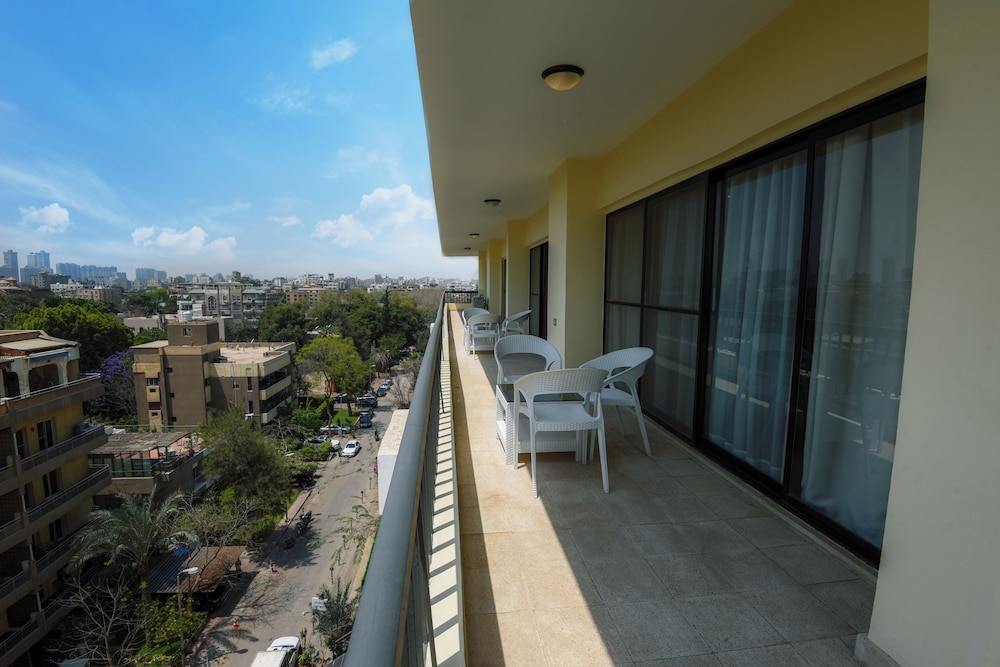 Royal Maadi Hotel 41/48