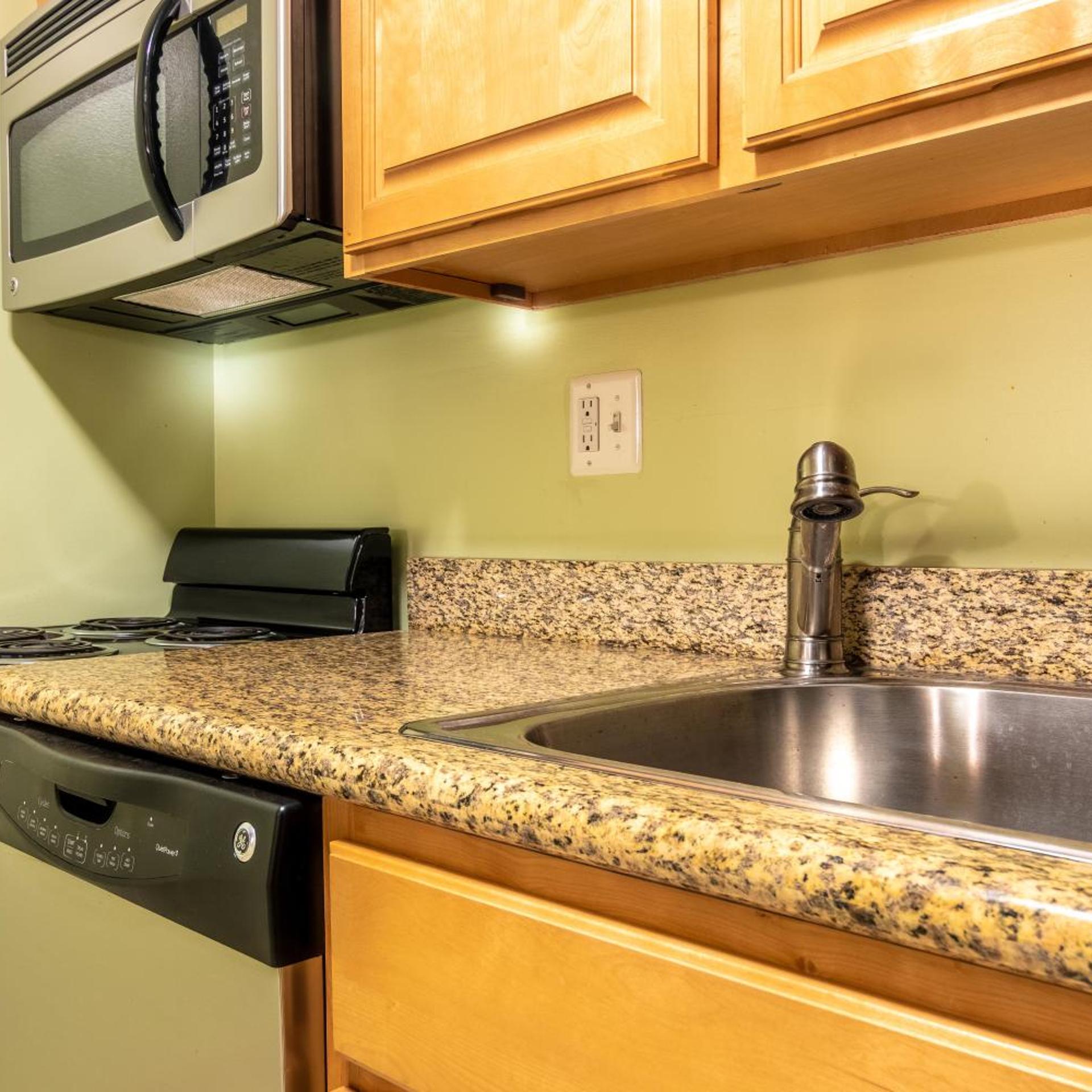1 Bedroom, Suite, Master Suites Hotel Waldorf 6/6
