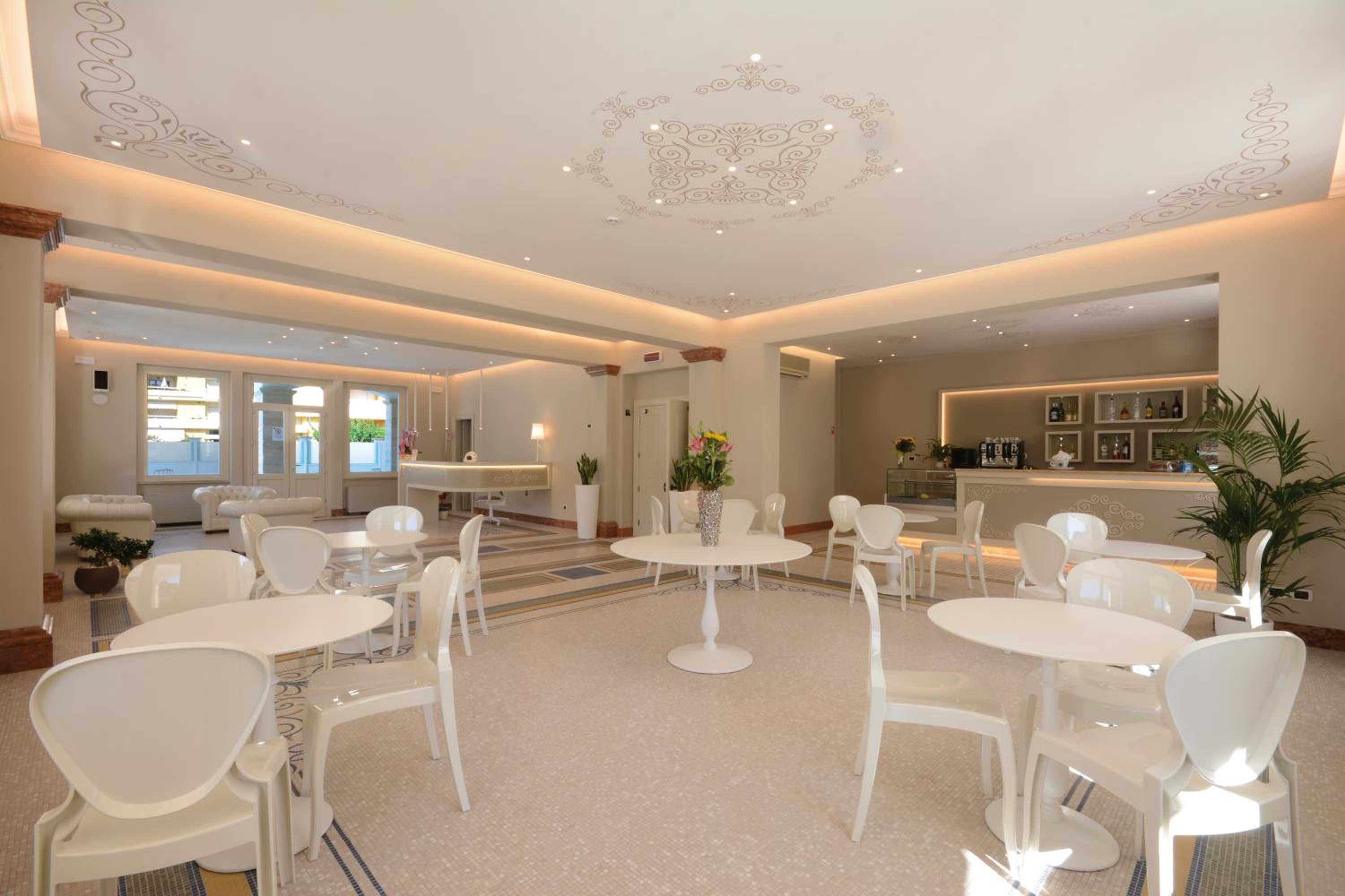 Alba Palace Hotel 50/64