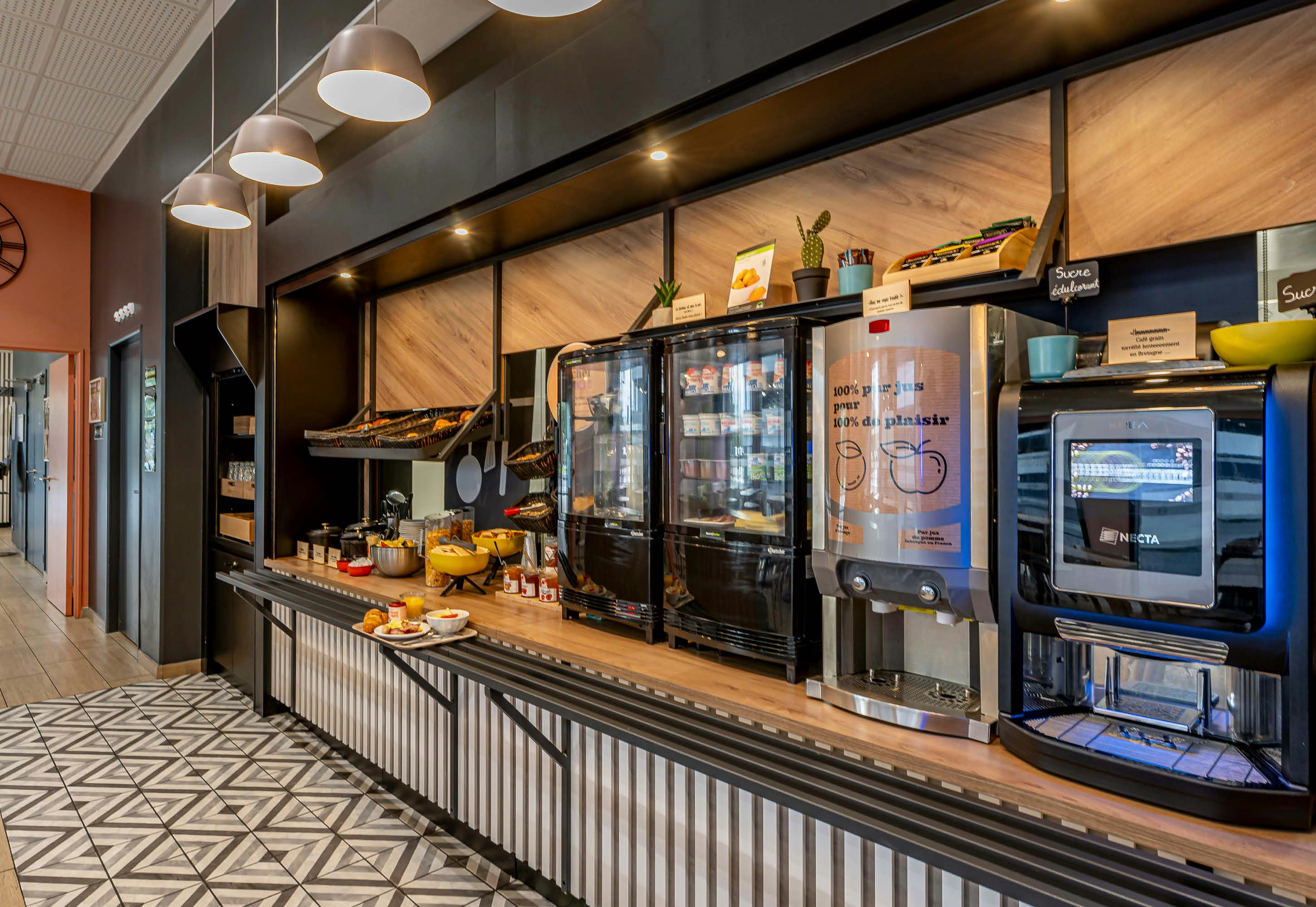 B&B Hotel Bordeaux Bassins a Flot 42/48