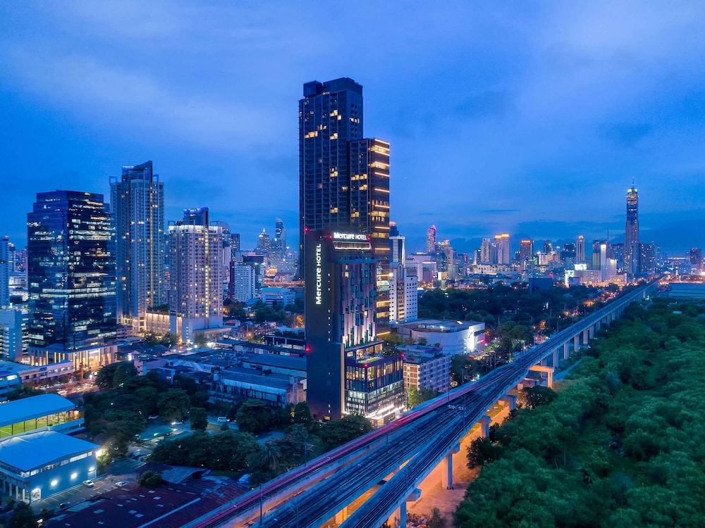 Mercure Bangkok Makkasan 76/79