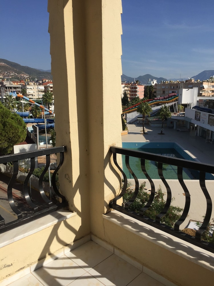 Kleopatra Saray Hotel 49/50