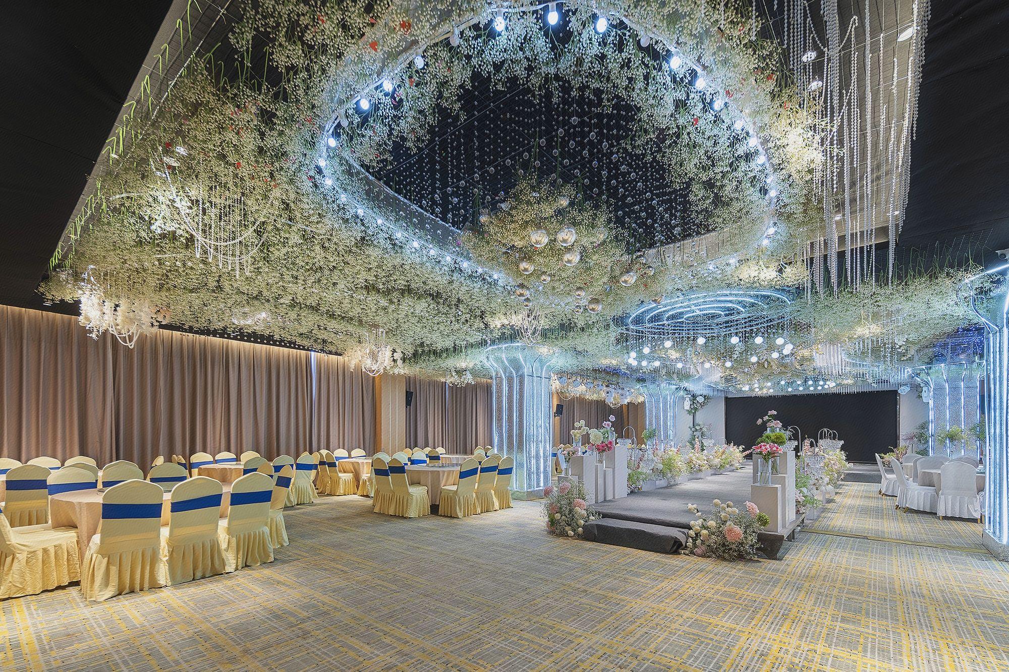 Vienna International Hotel (Luyi Passenger West Station) 32/33