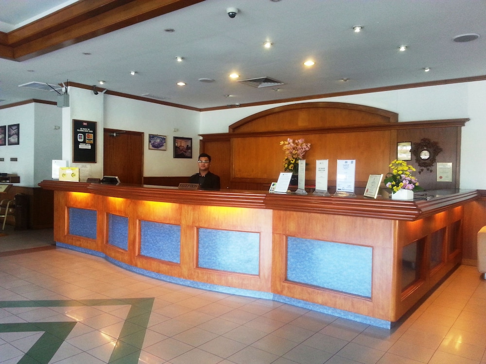 Sanbay Hotel 7/46