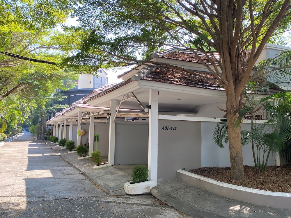 The Tamnan Pattaya Hotel And Resort 77/78