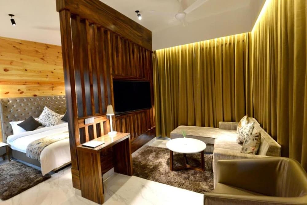 UNA Comfort Kasauli Hills Resorts 39/50