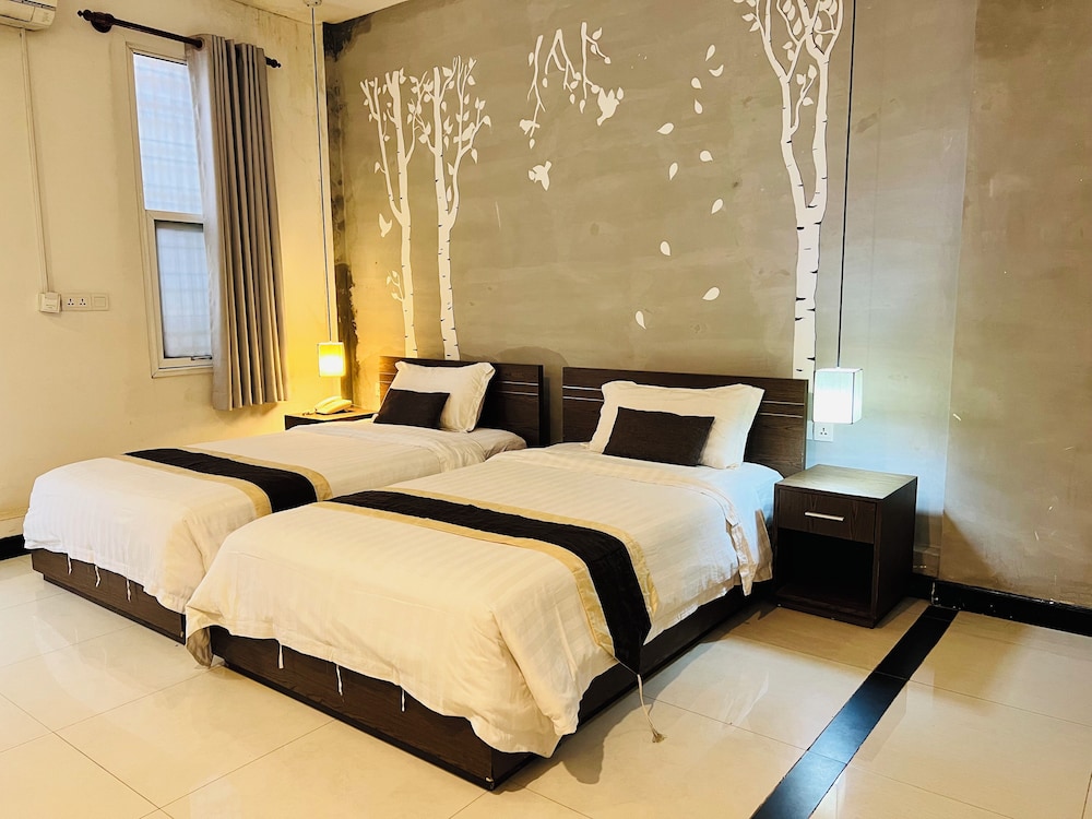 Jaya Inn 20/50