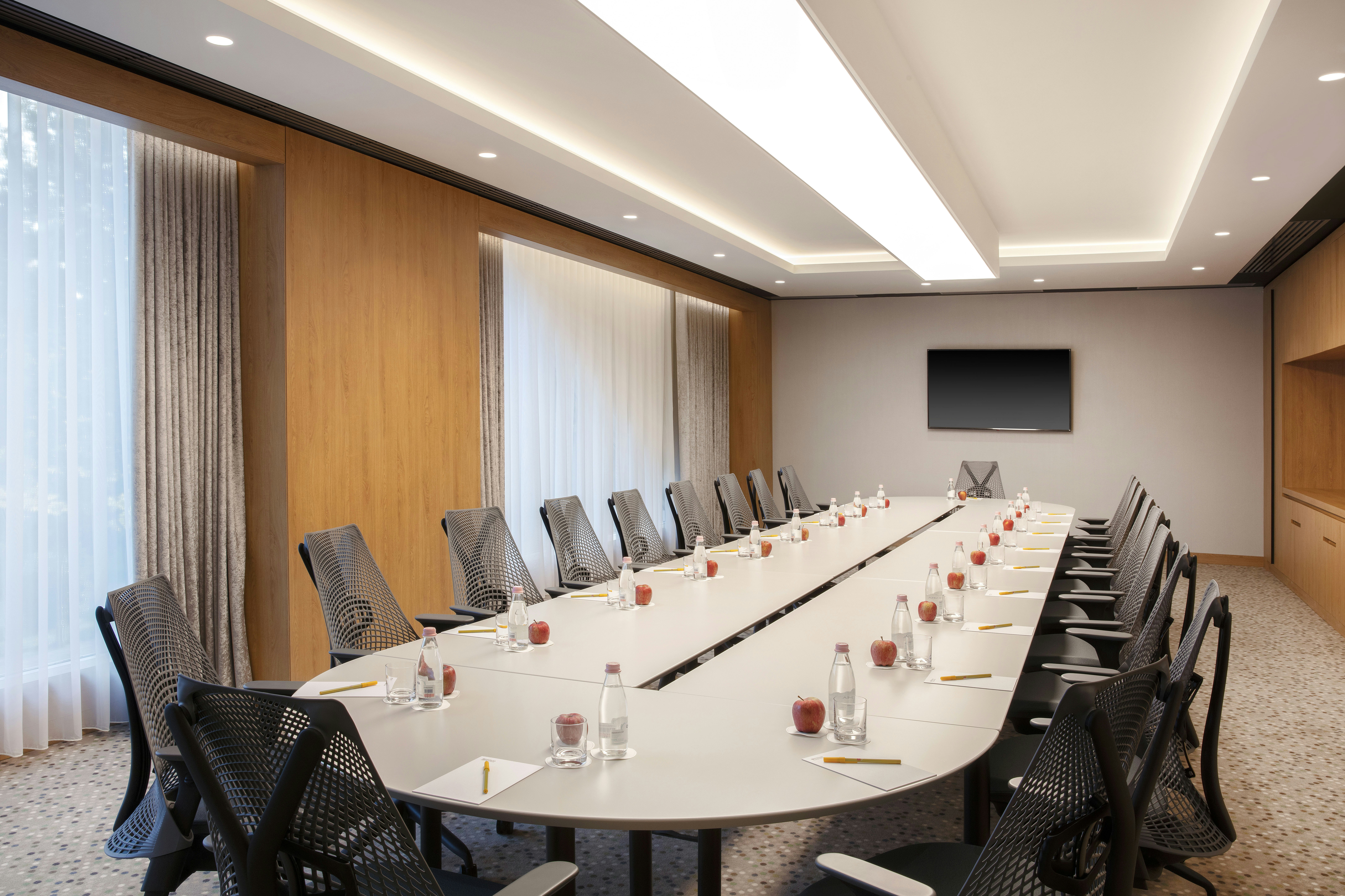 Hilton Garden Inn Tirana 71/81