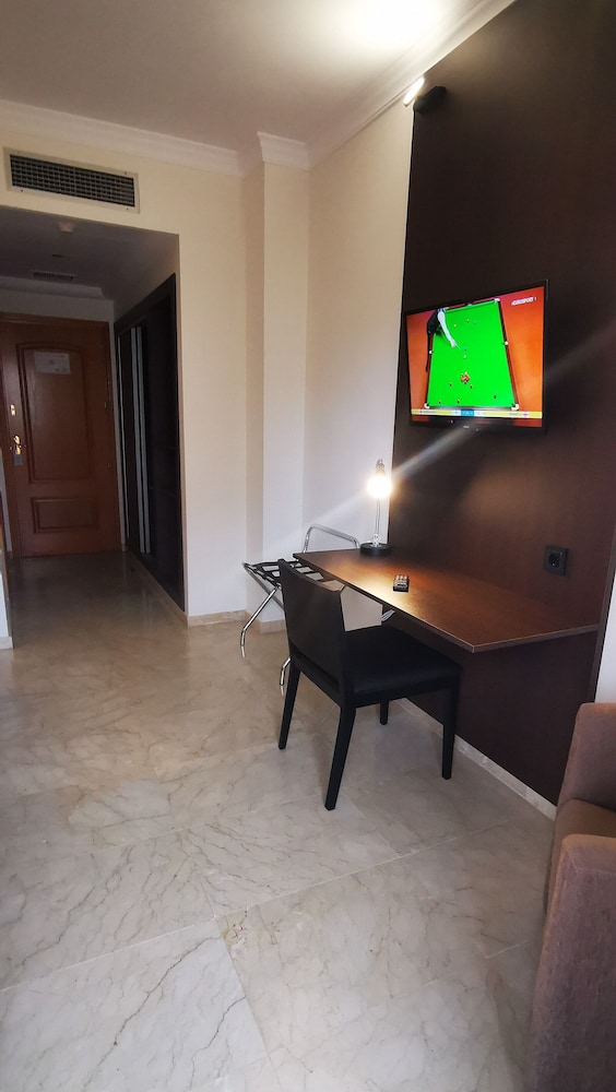 Hotel Mainake Sl 53/60
