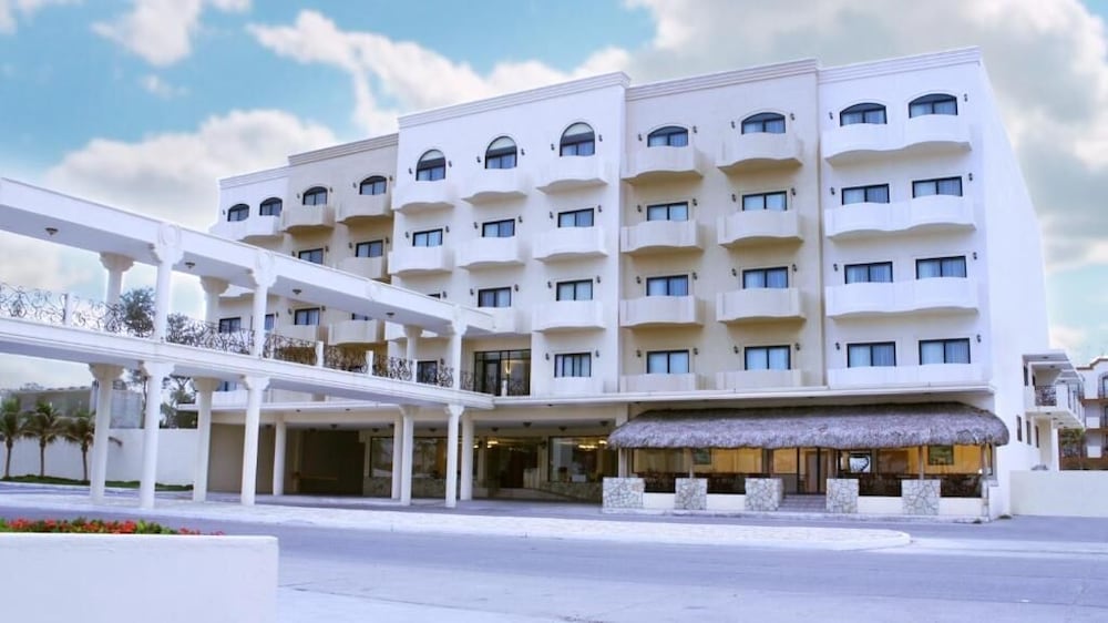 Arenas del Mar 2/51