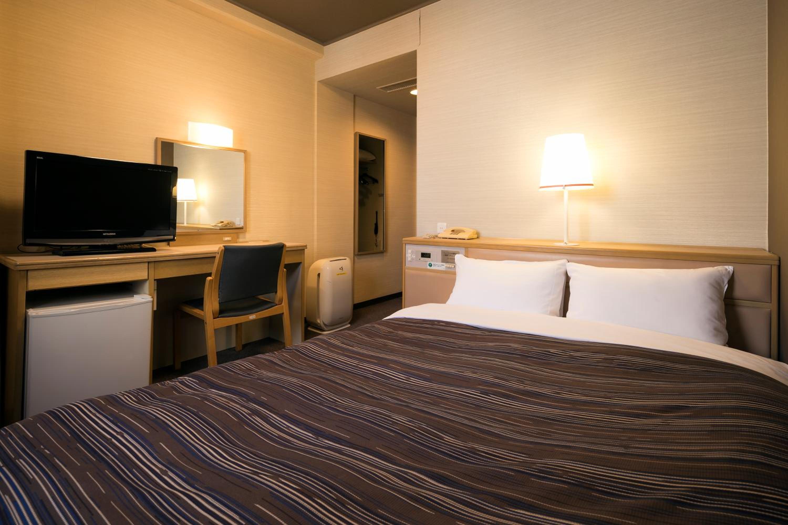 Semi Room, Semi Double Bed, Small
