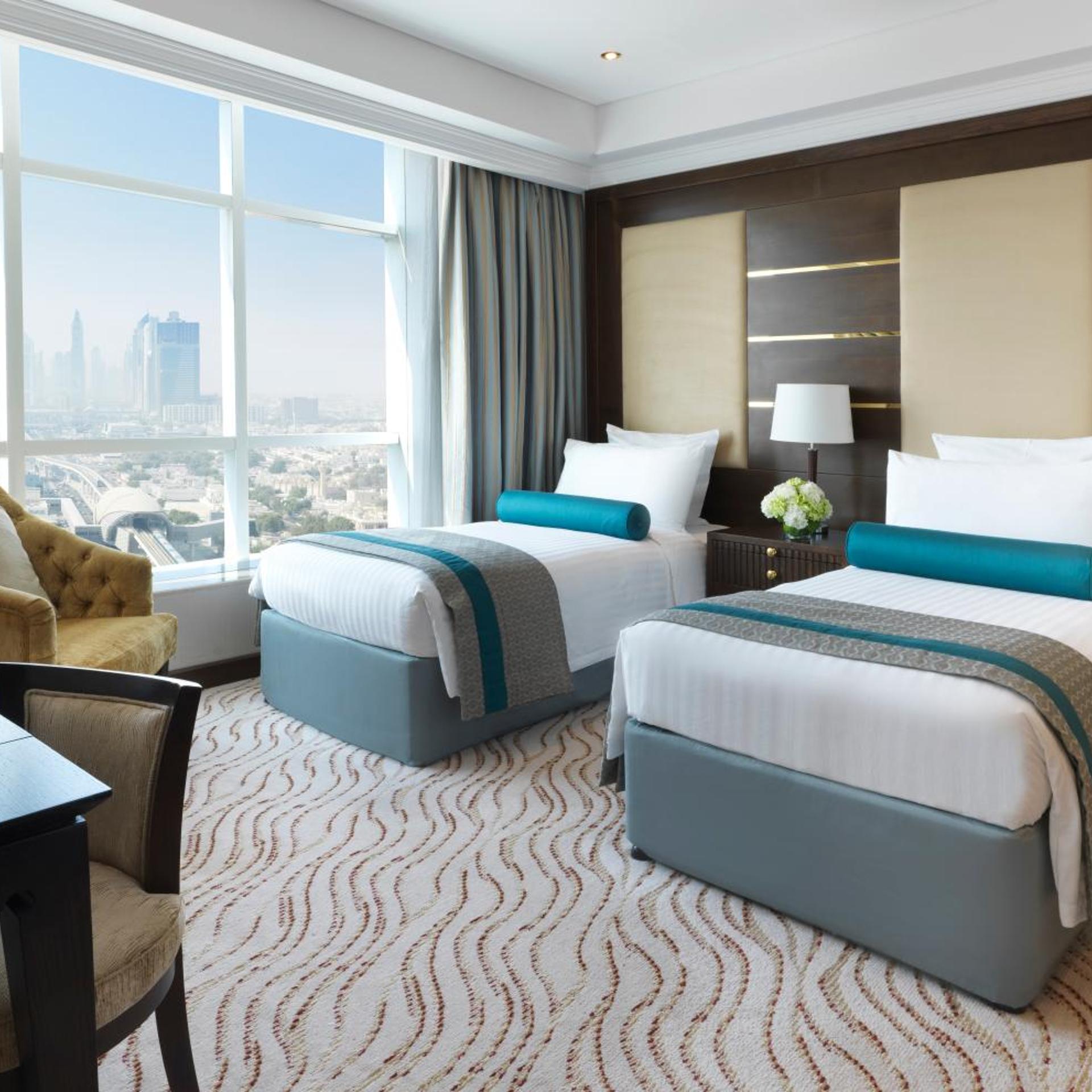 2 Bedrooms, Suite, King Bed