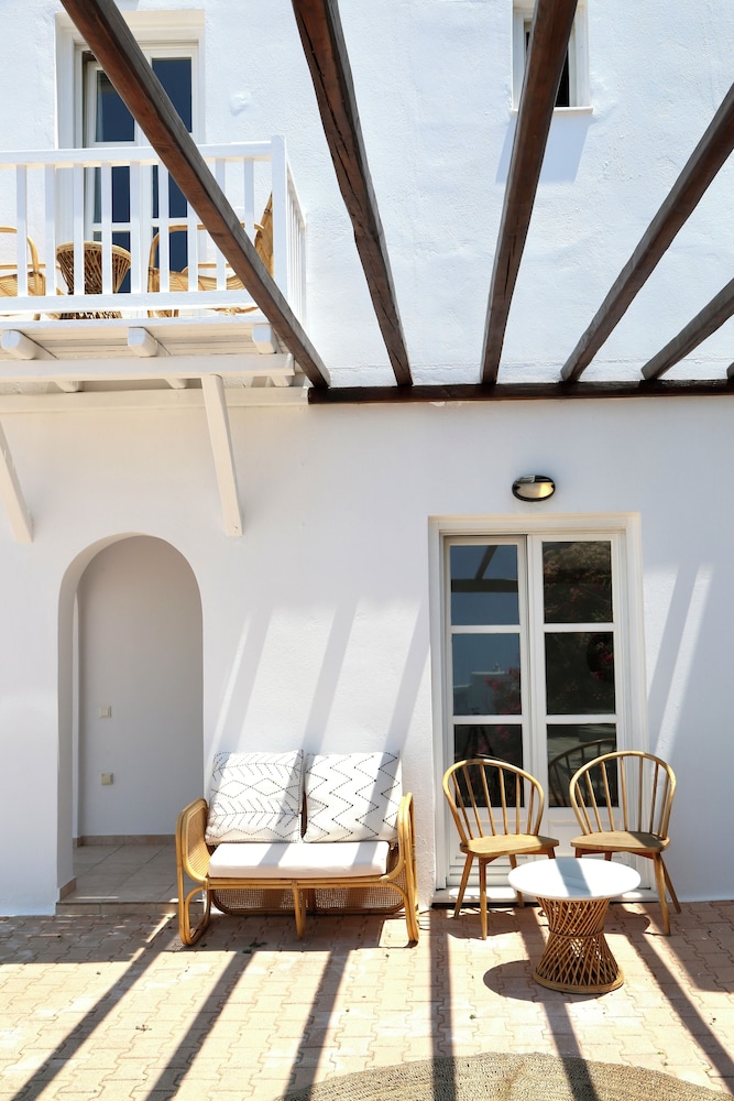 Ubud Mykonos 2/50