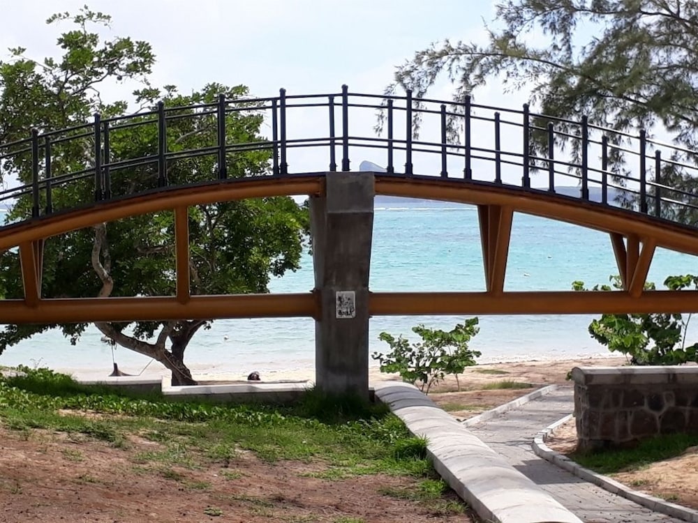 Allamanda Studios And Apartments 36/44