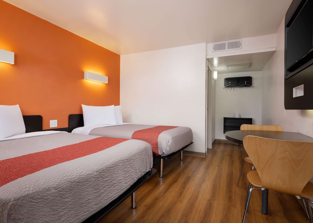 Motel6 Pismo Beach, CA 32/61