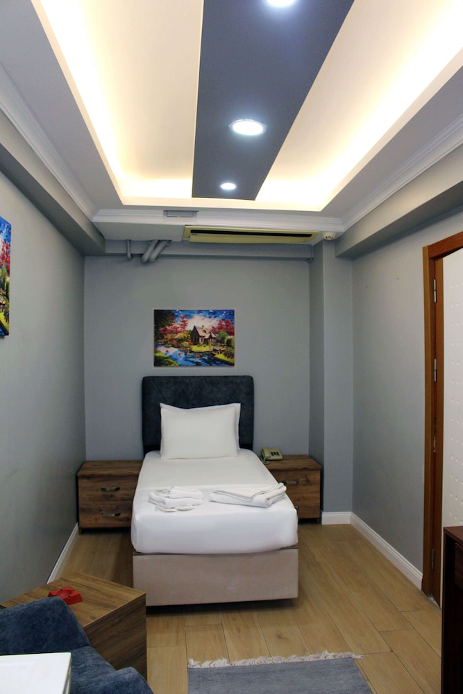 Avist Hotel 16/50