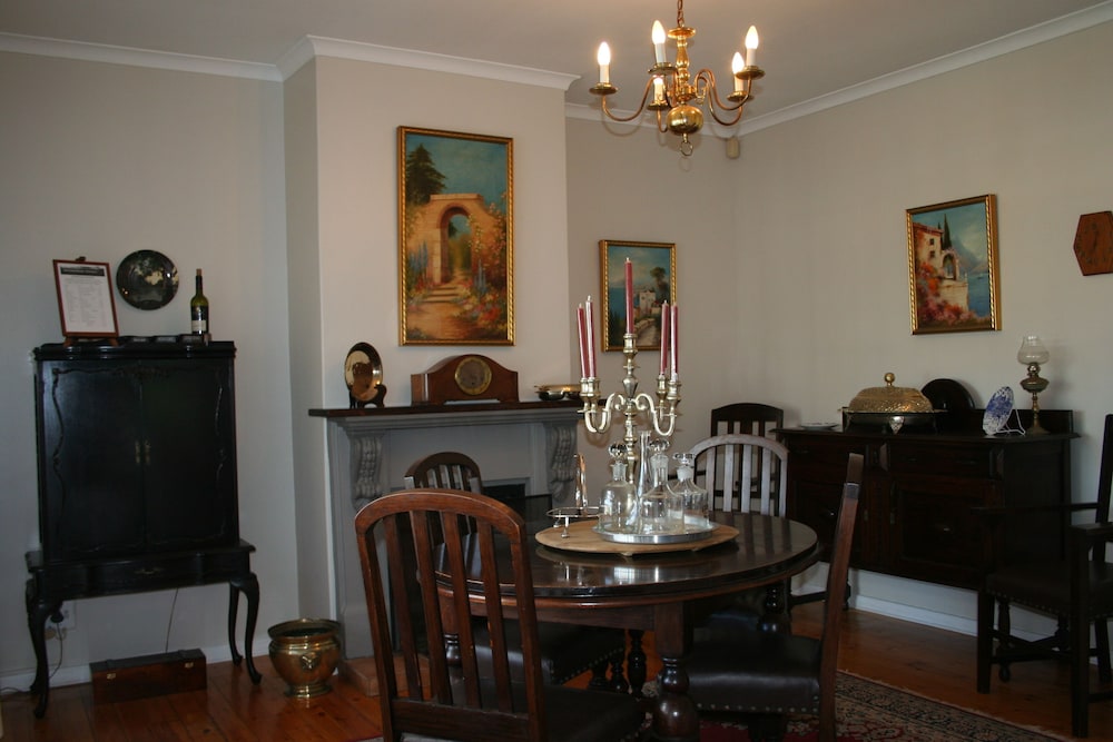 Brookdale House 21/32