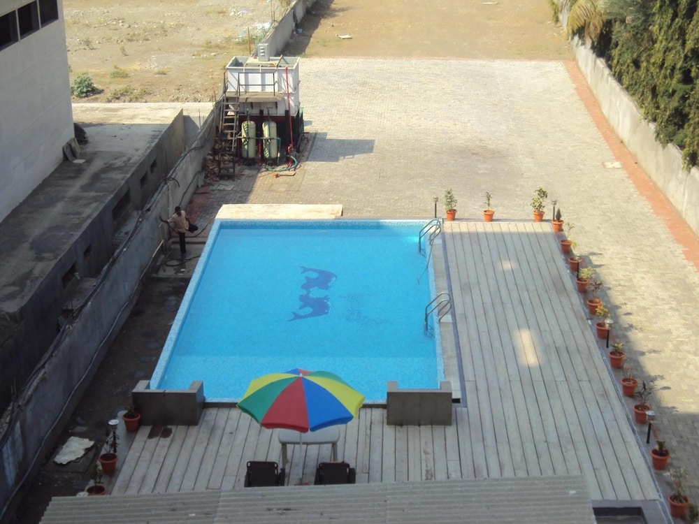 Matrix Inn Shirdi 42/46
