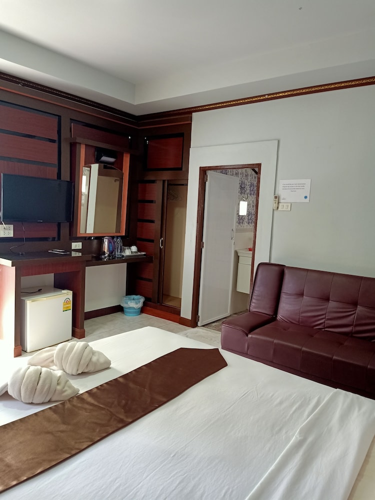 LANTA PARADISE BEACH RESORT 24/60