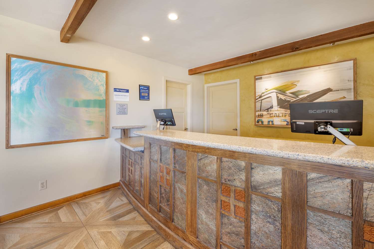 Best Western Plus Beach View Lodge 1/12