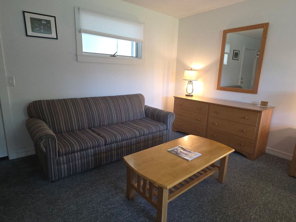 Stowe Motel Snowdrift 48/65