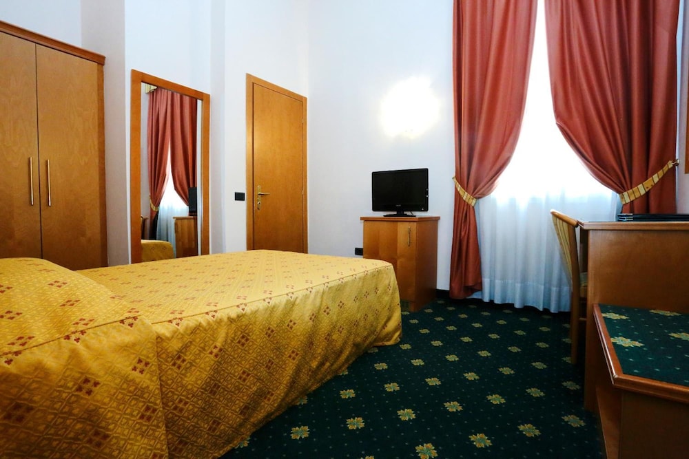ECONOMY, SINGLE, SINGLE BED