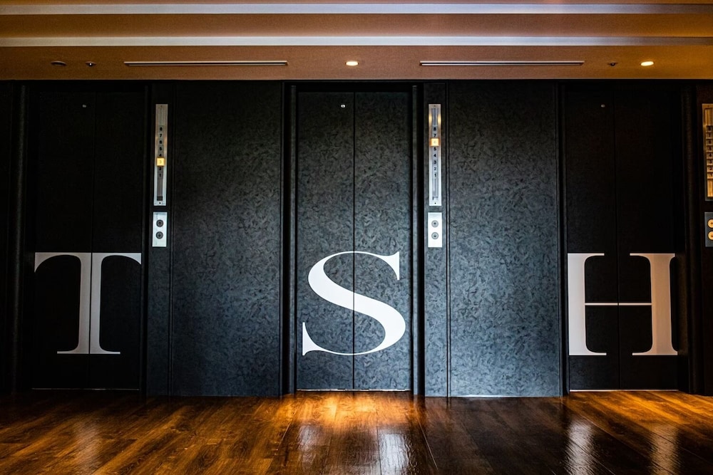 The Steel House (Ex Harmonie Cinq Hotel) 22/41
