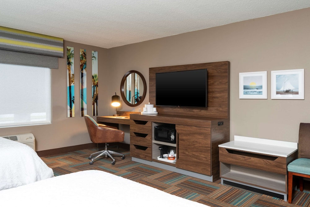 Hampton Inn And Suites Fort Myers Colonial Blvd 31/42