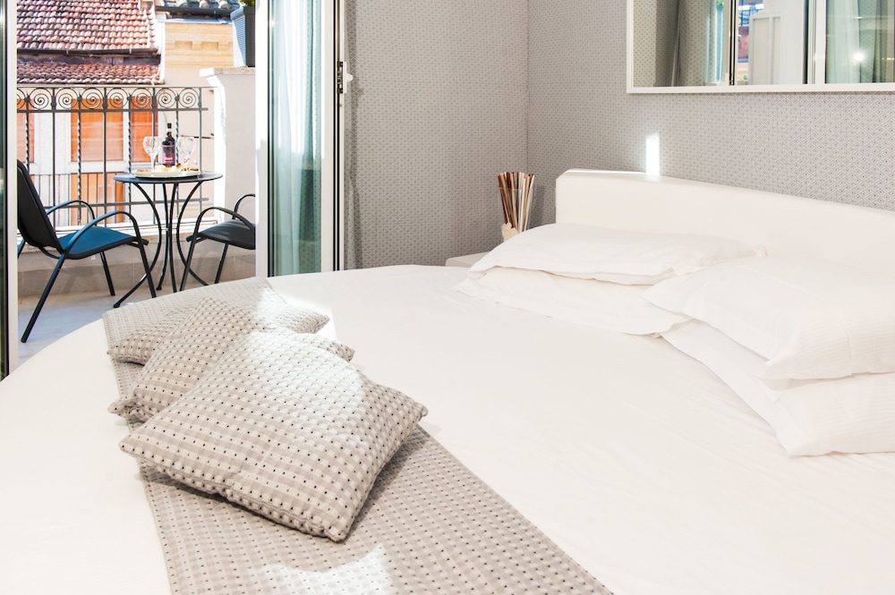 Relais Trevi 95 Boutique Hotel 13/74