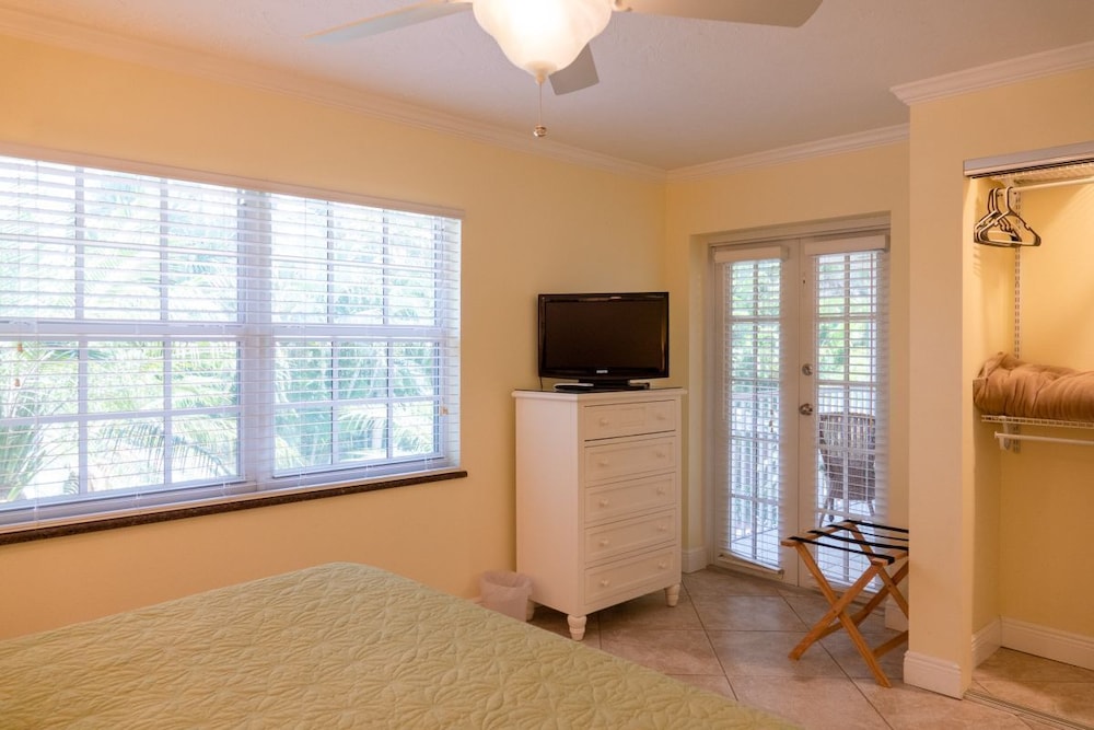 Siesta Key Inn 20/50