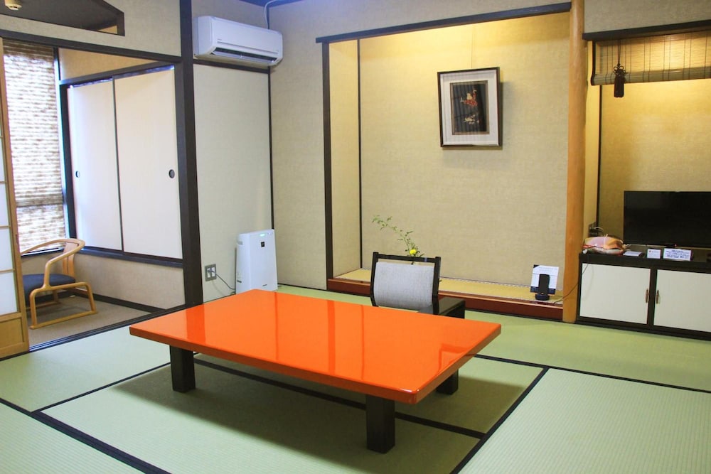 Kanazawa Chaya 6/42