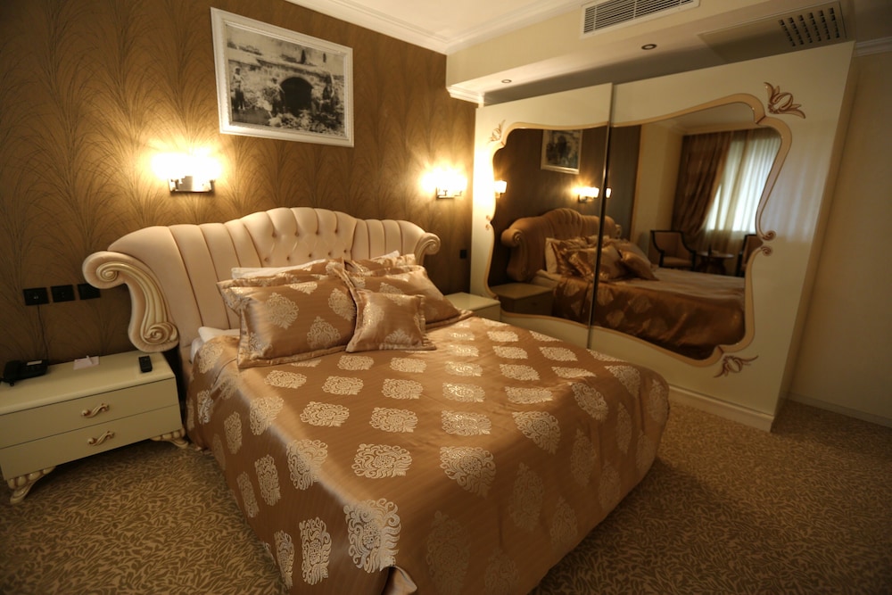 Prestige Hotel 14/49