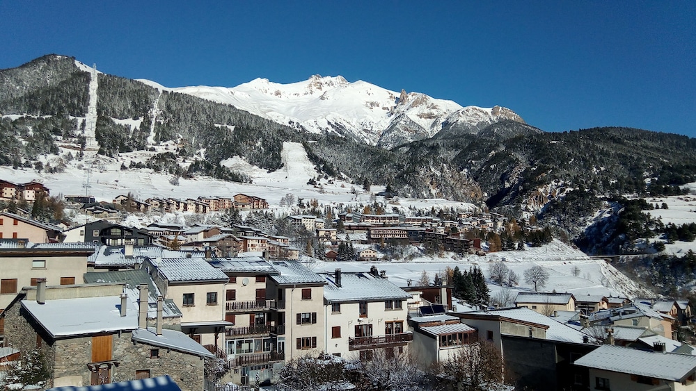 L'HOTEL DU SOLEIL 25/33