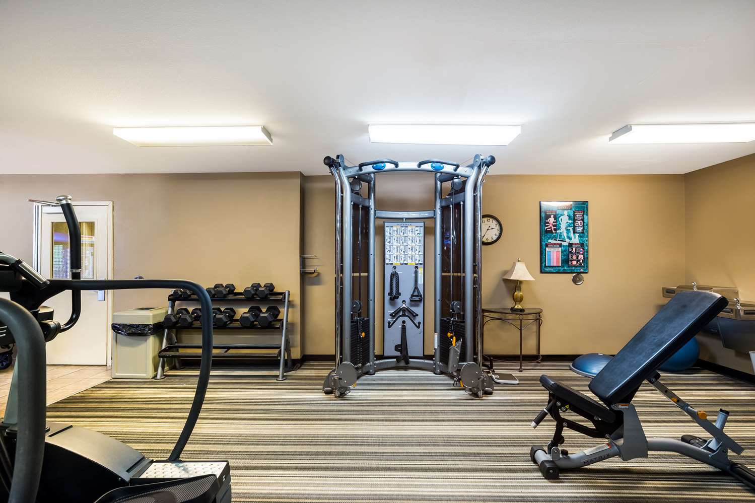 Sonesta Simply Suites Denver West Federal Center 18/38